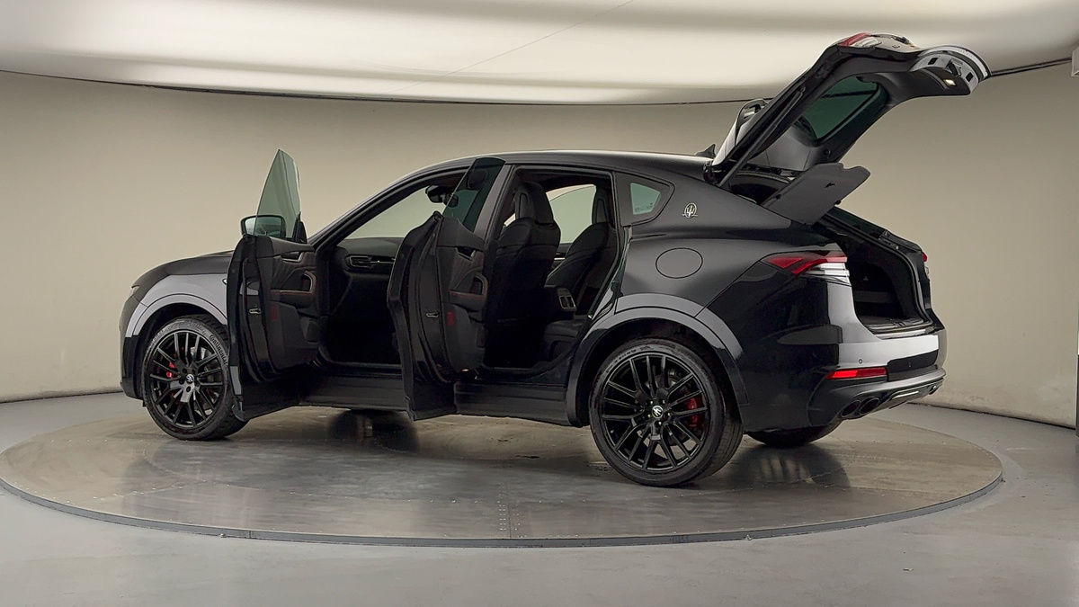 More views of Maserati Levante