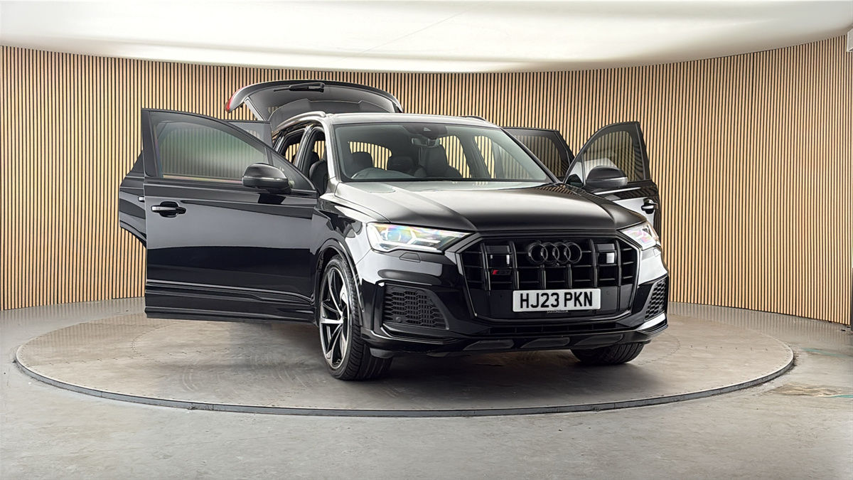 More views of Audi SQ7