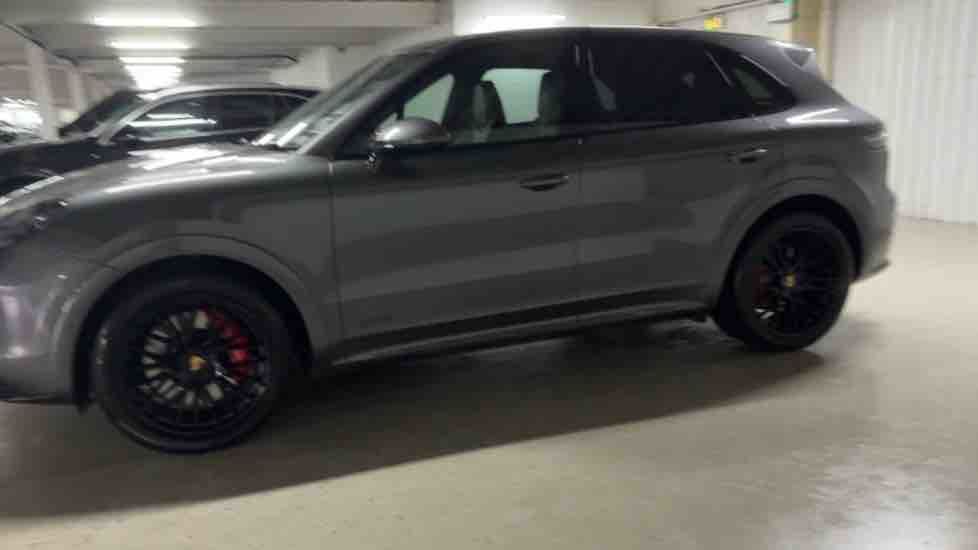 More views of Porsche Cayenne