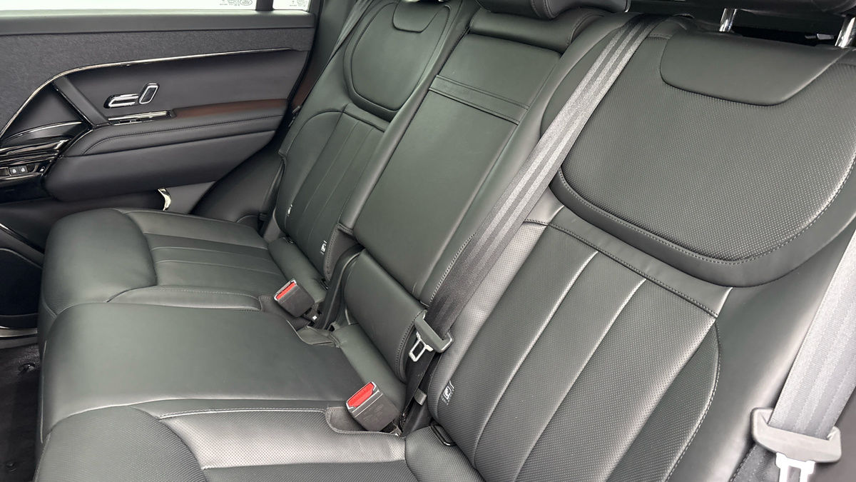 Land Rover Range Rover Sport Image 8