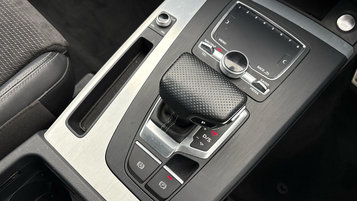 Audi Q5 Image 6