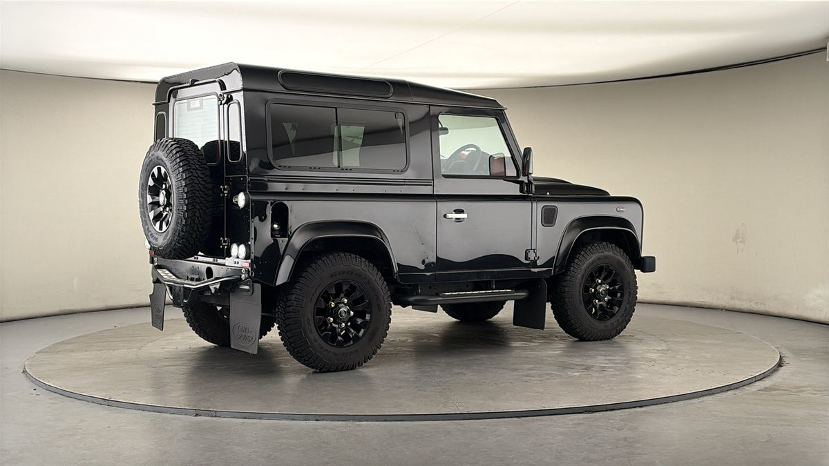 More views of Land Rover Defender 90
