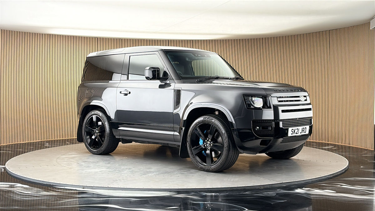 More views of Land Rover Defender 90