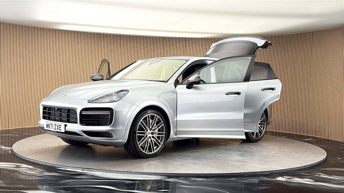Porsche Cayenne Image 22