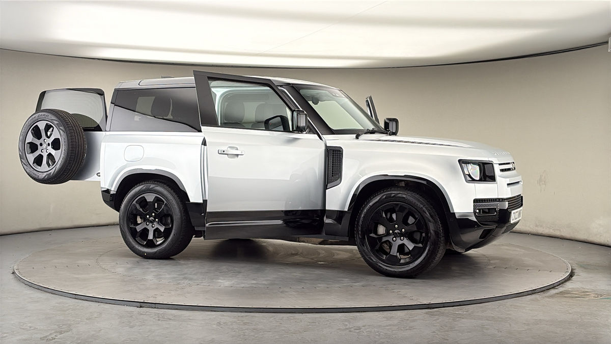 More views of Land Rover Defender 90
