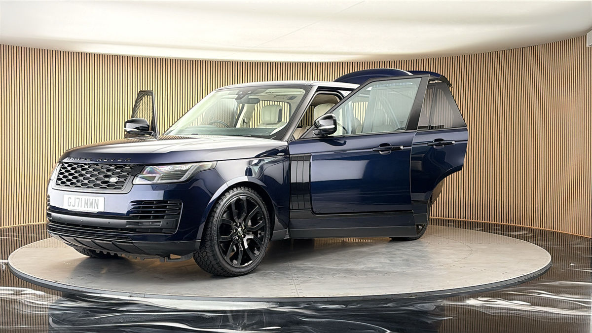 More views of Land Rover Range Rover