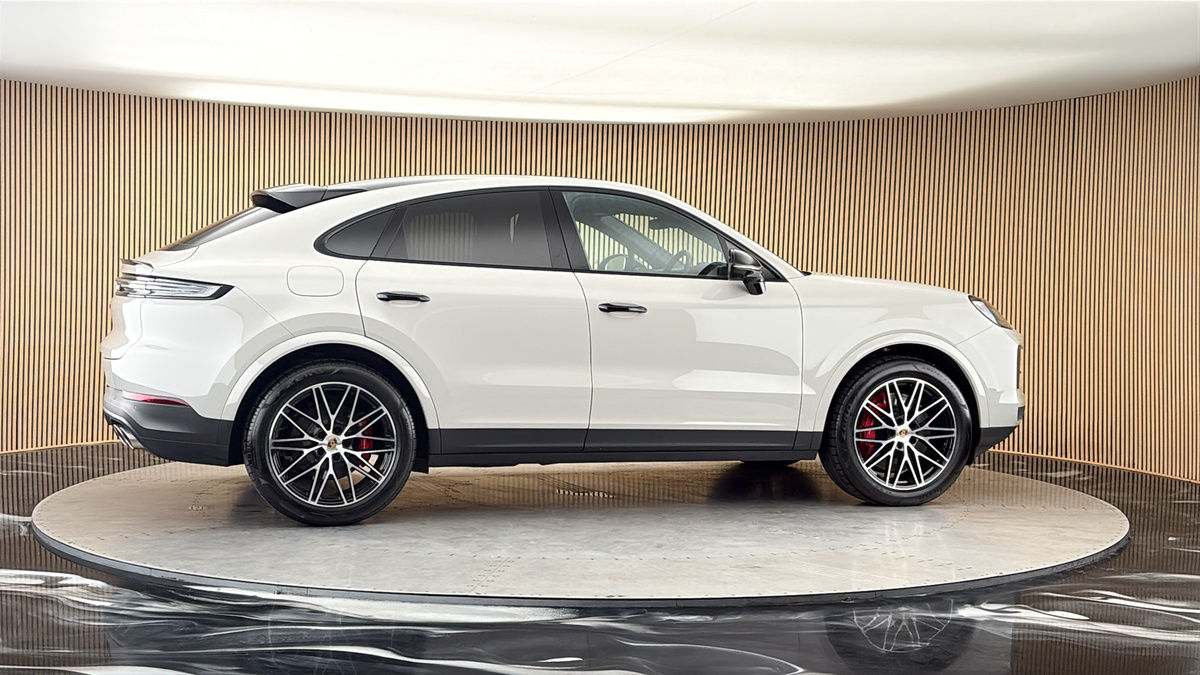 More views of Porsche Cayenne