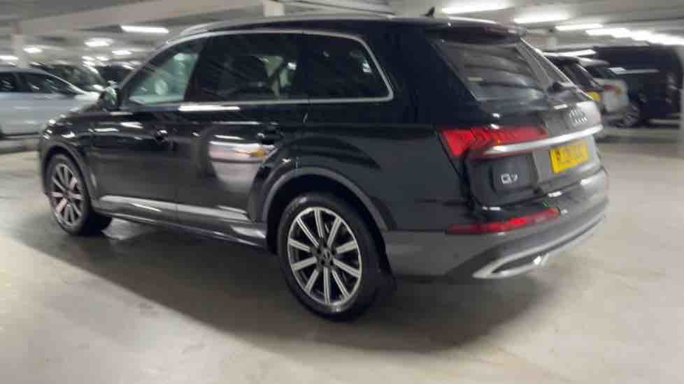 More views of Audi Q7