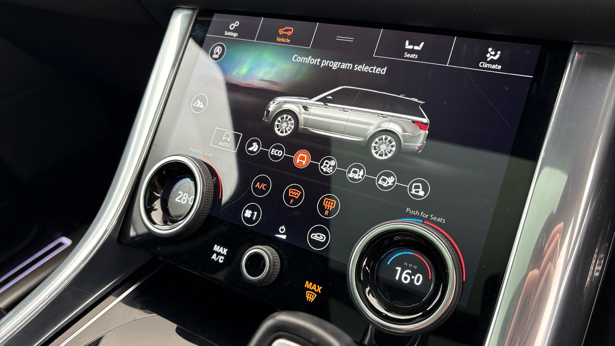 Land Rover Range Rover Sport Image 26