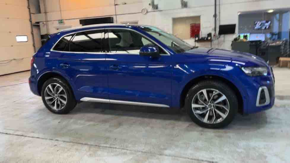 More views of Audi Q5