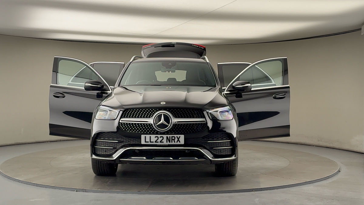 More views of Mercedes-Benz GLE
