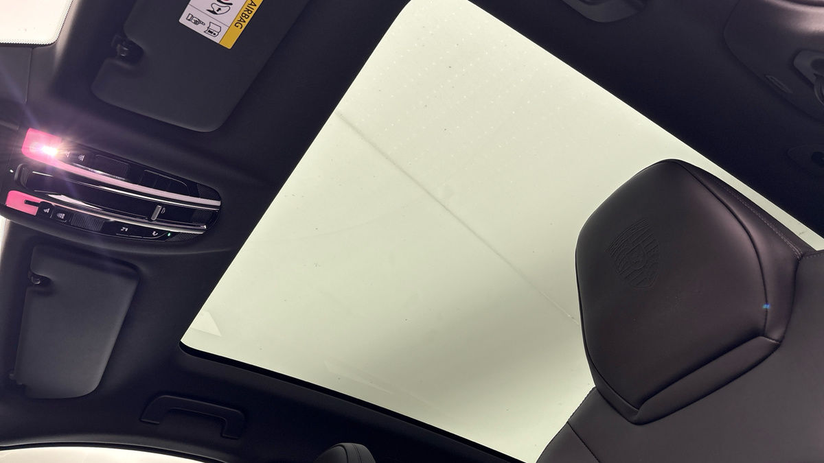 Porsche Cayenne Image 6