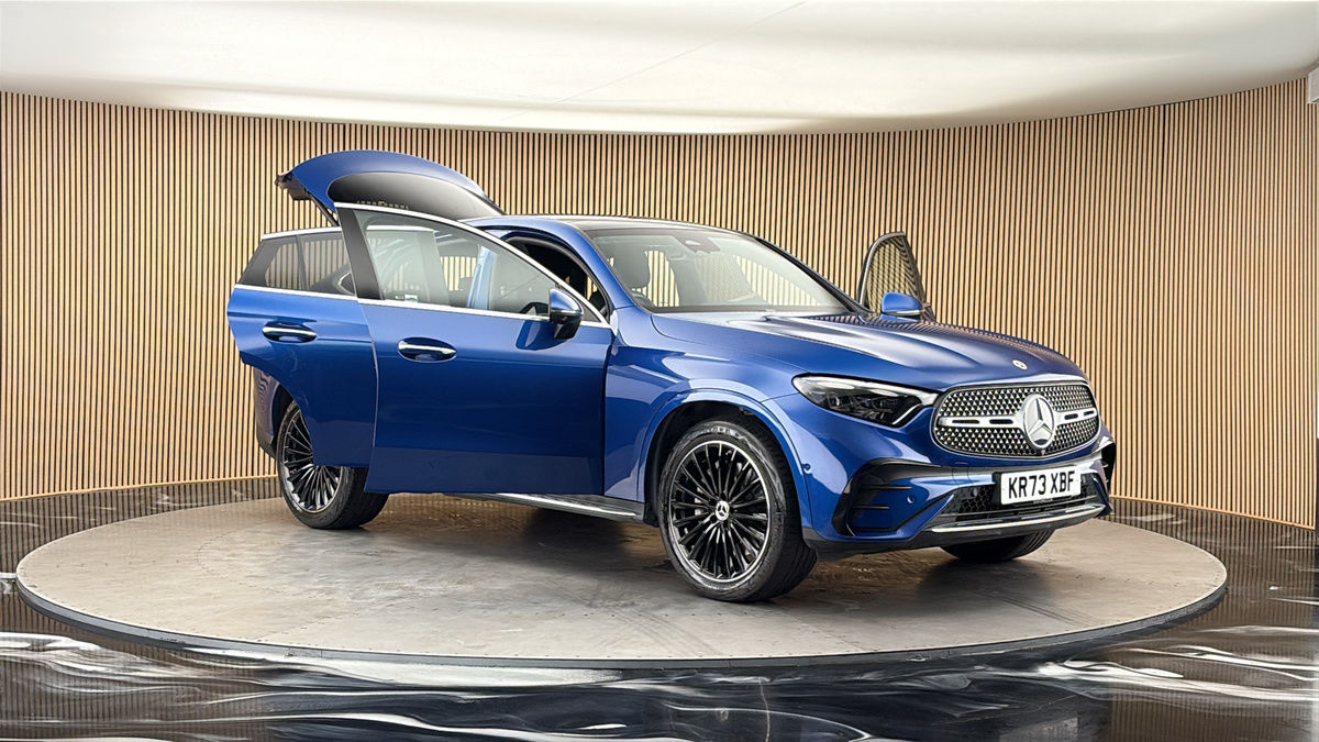 More views of Mercedes-Benz GLC