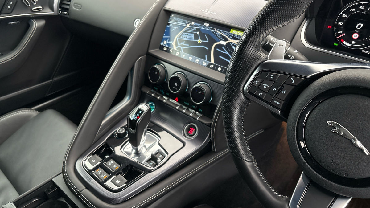 Jaguar F-Type Image 18