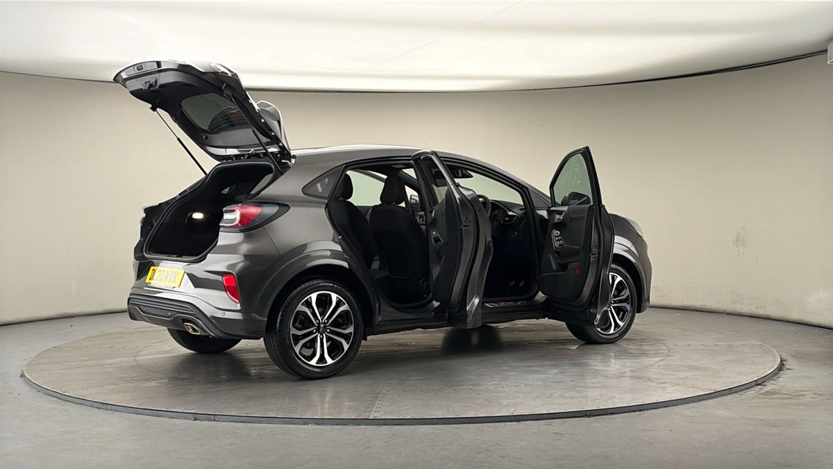 More views of Ford Puma