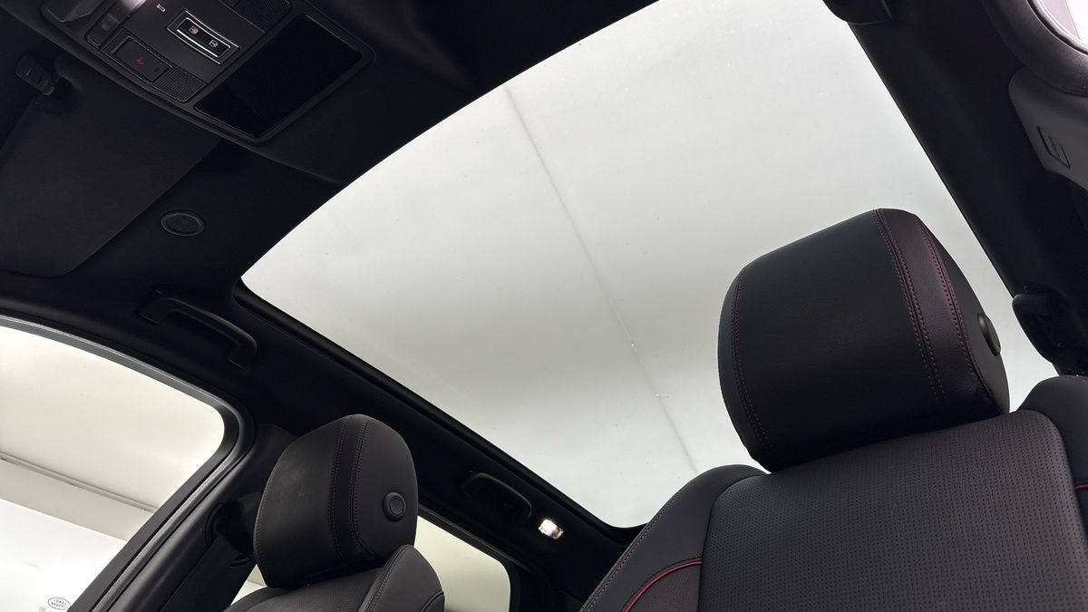 Land Rover Discovery Sport Image 6