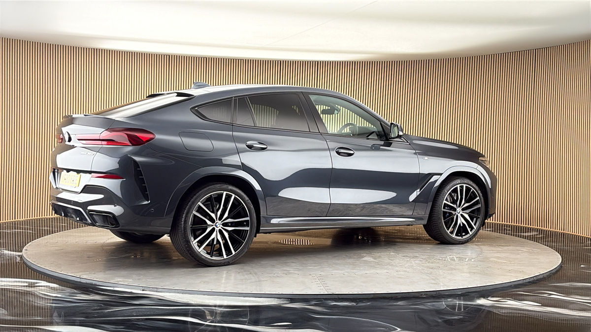 More views of BMW X6
