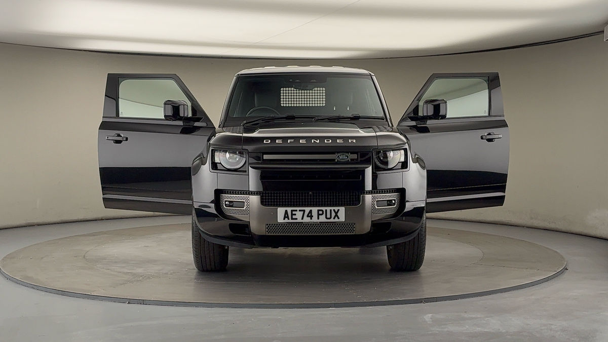 More views of Land Rover Defender 90