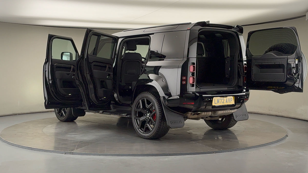 More views of Land Rover Defender 110