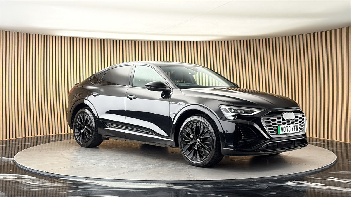 More views of Audi Q8 e-tron