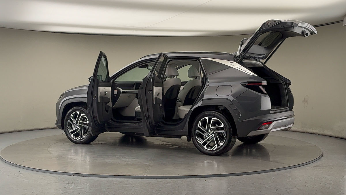 More views of Hyundai TUCSONix35