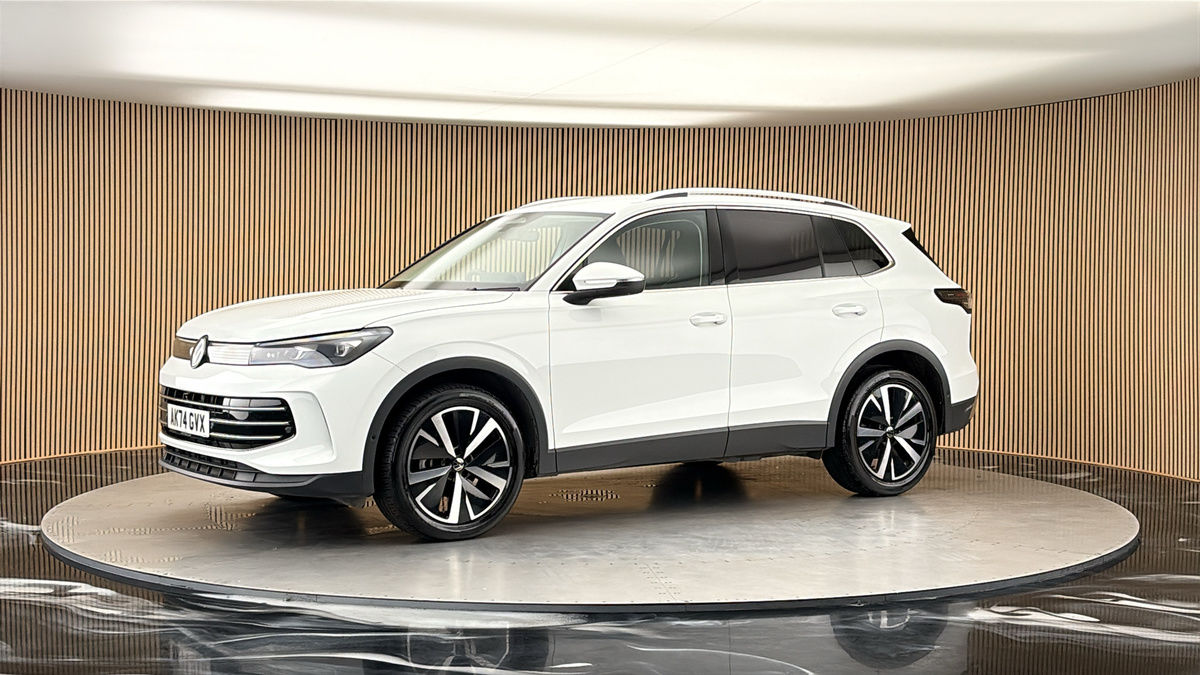 More views of Volkswagen Tiguan