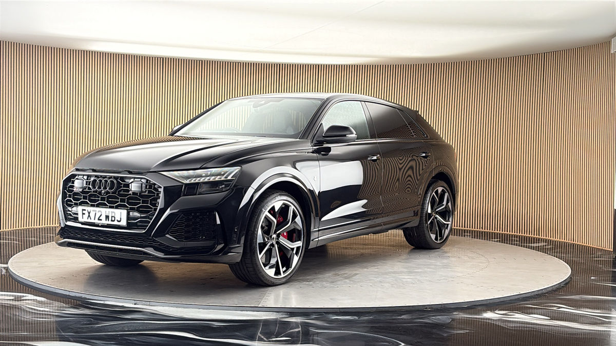 More views of Audi RSQ8