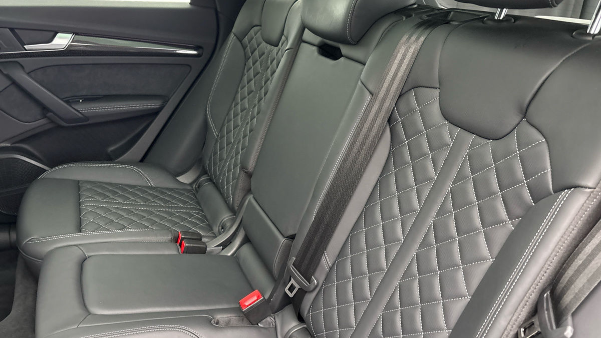 Audi SQ5 Image 8