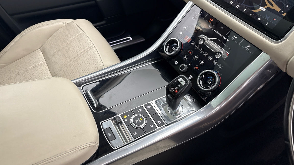 Land Rover Range Rover Sport Image 18