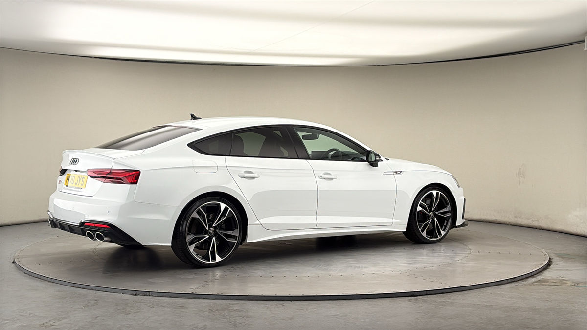 More views of Audi S5