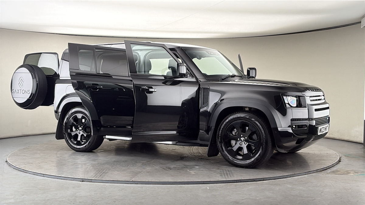 More views of Land Rover Defender 110