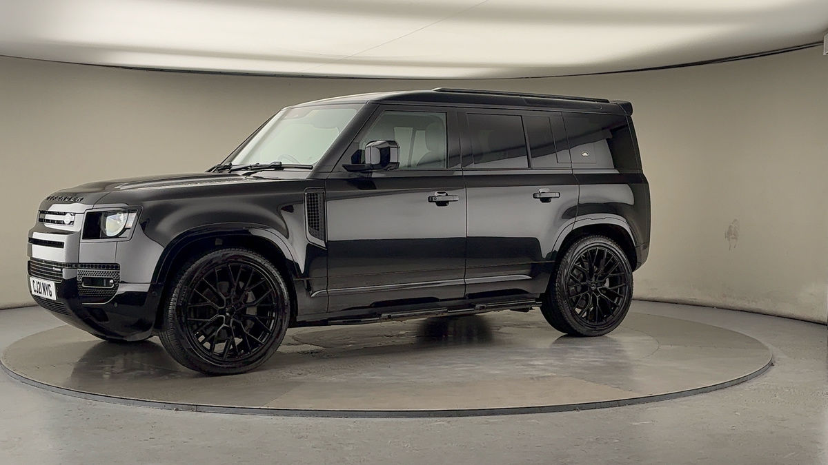 More views of Land Rover Defender 110