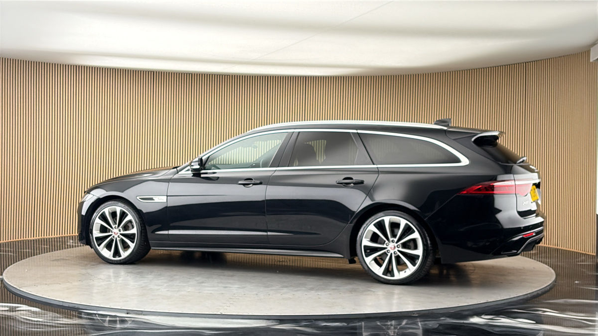 More views of Jaguar XF