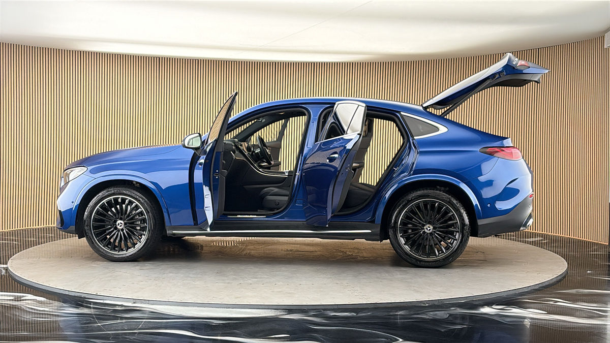 More views of Mercedes-Benz GLC