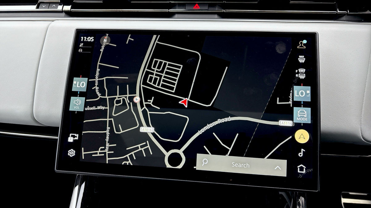 Land Rover Range Rover Sport Image 17
