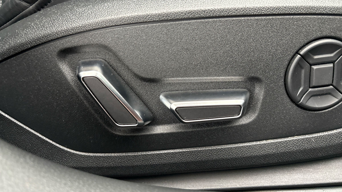 Audi A6 Avant Image 30