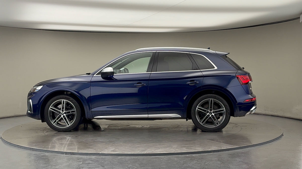 More views of Audi SQ5