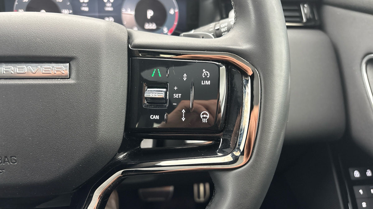 Land Rover Range Rover Velar Image 14