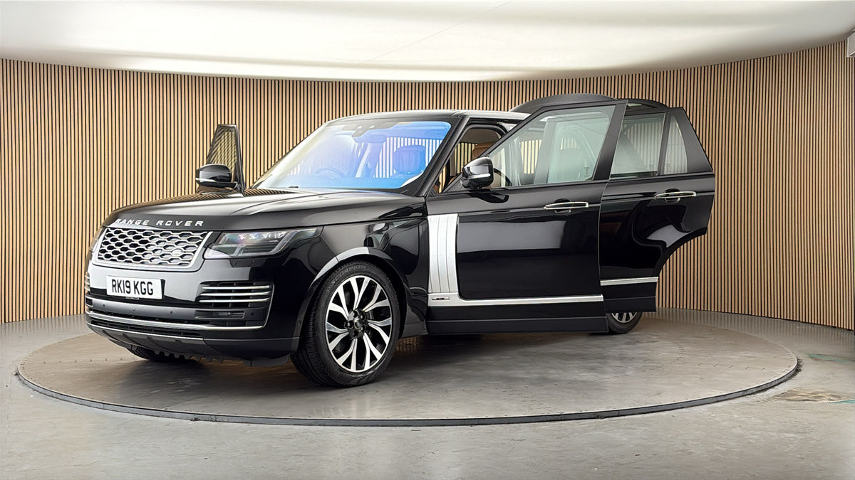 More views of Land Rover Range Rover