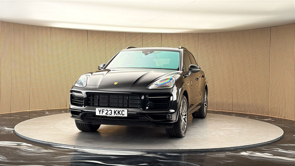 More views of Porsche Cayenne
