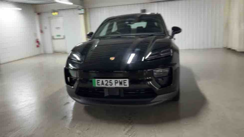 More views of Porsche Macan
