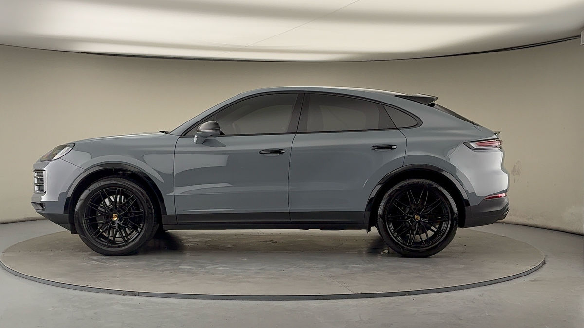 Porsche Cayenne Image 15