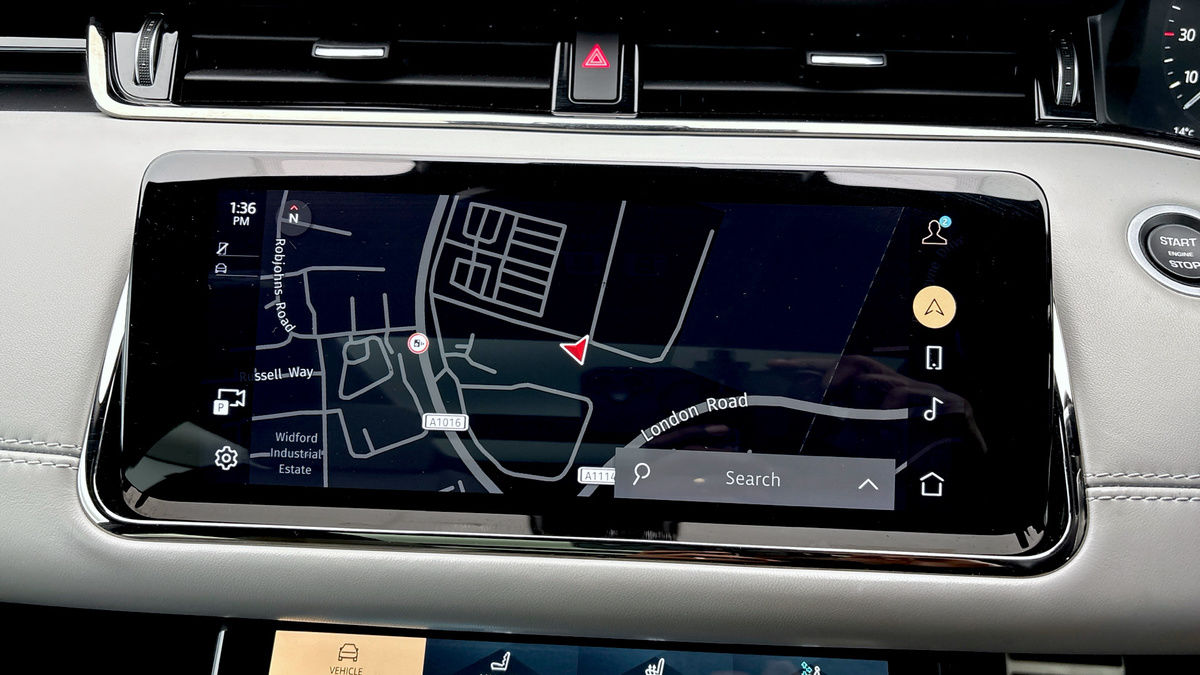 Land Rover Range Rover Evoque Image 17