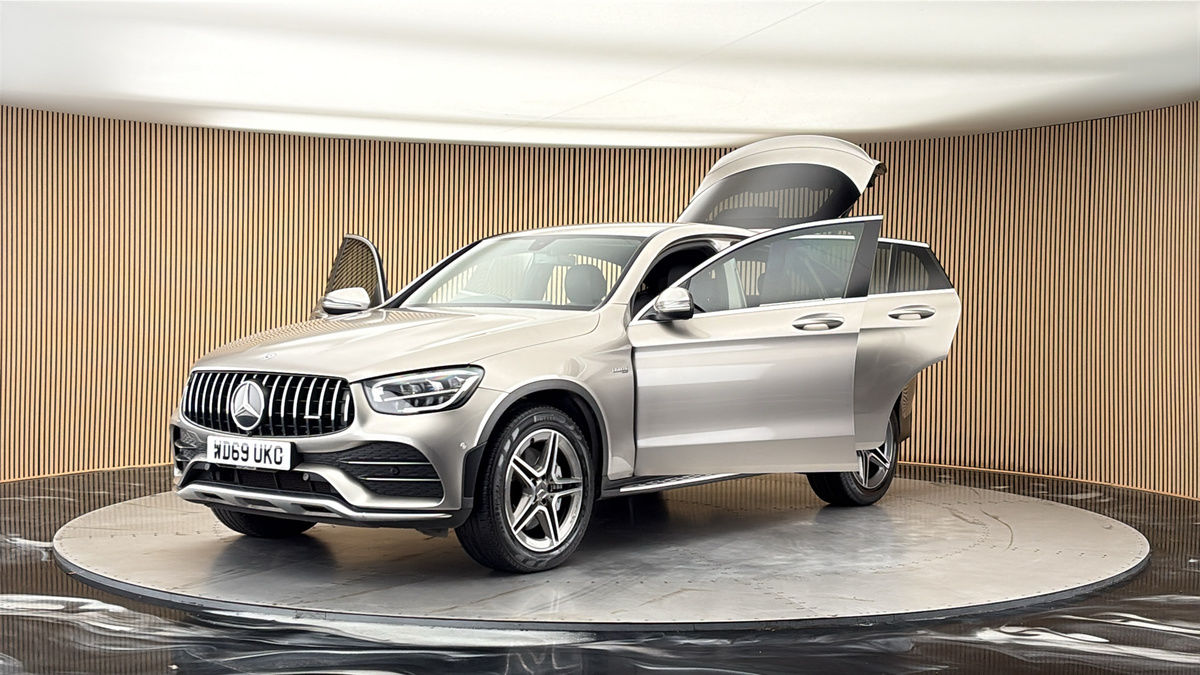 More views of Mercedes-Benz GLC