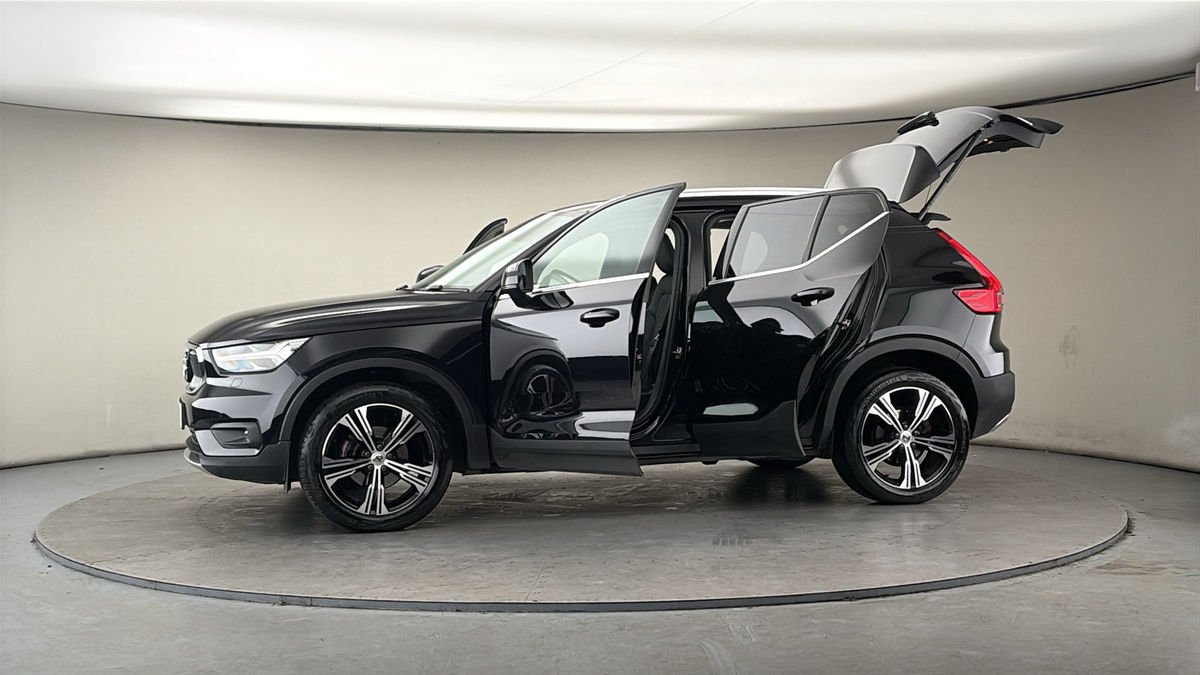 More views of Volvo XC40