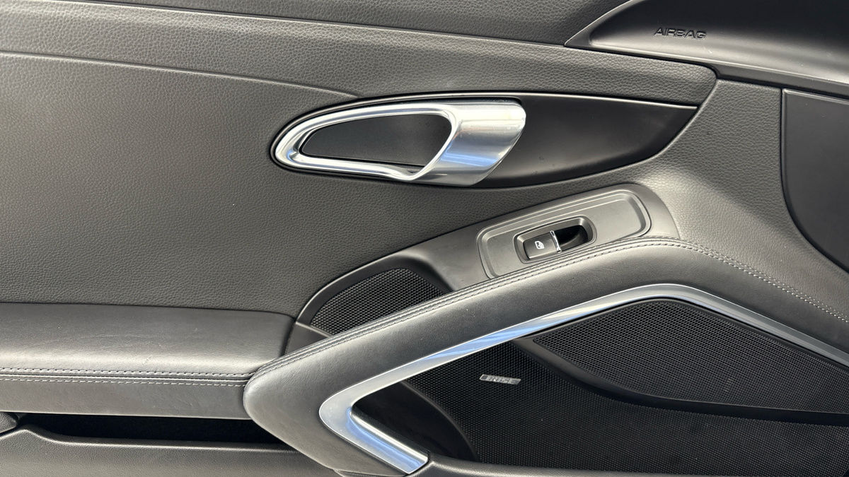 Porsche 718 Boxster Image 19