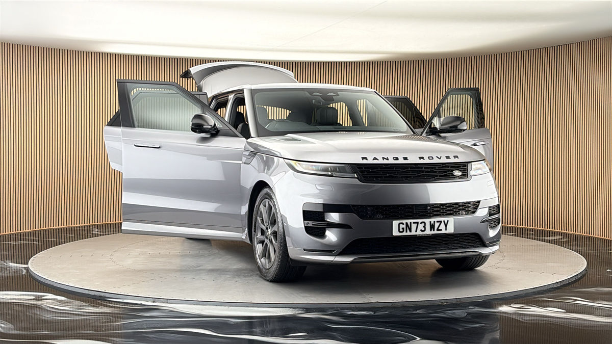 More views of Land Rover Range Rover Sport