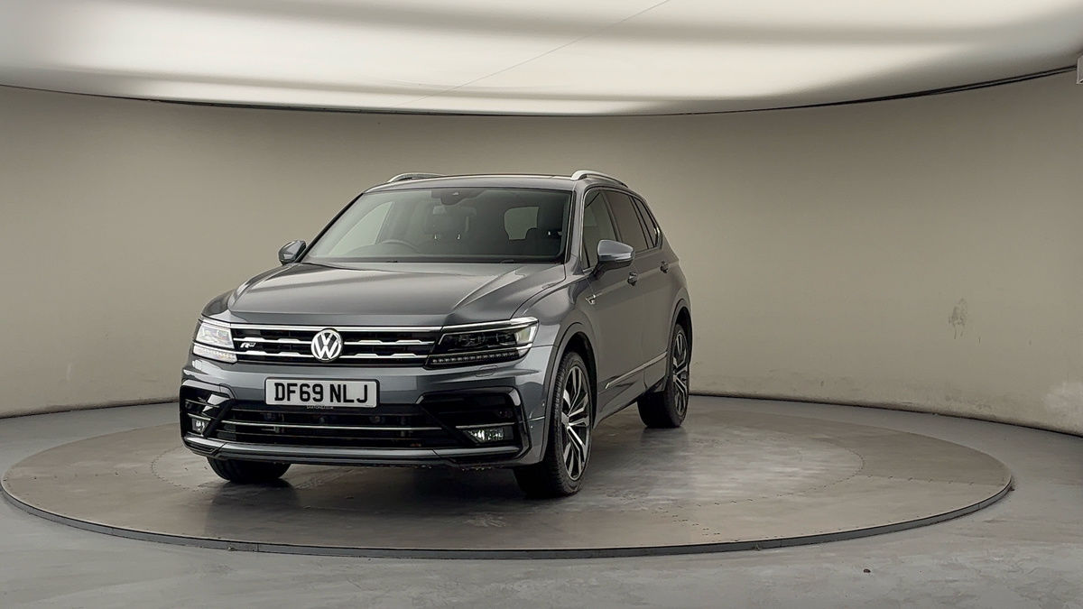 More views of Volkswagen Tiguan Allspace