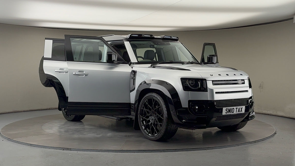 More views of Land Rover Defender 110