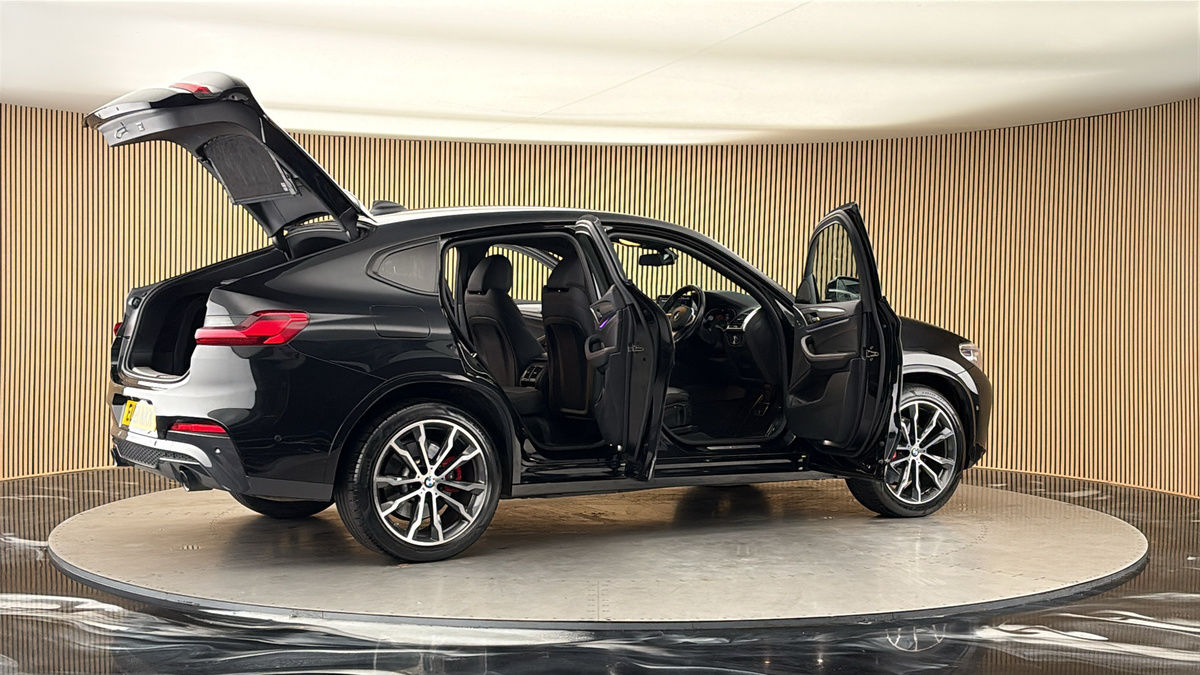 More views of BMW X4